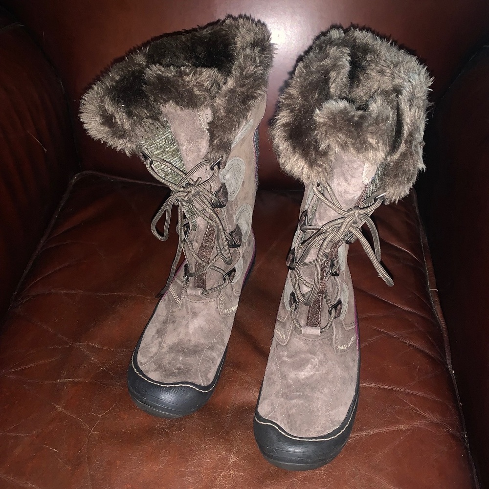 Snow Boots - Picture 4 of 8